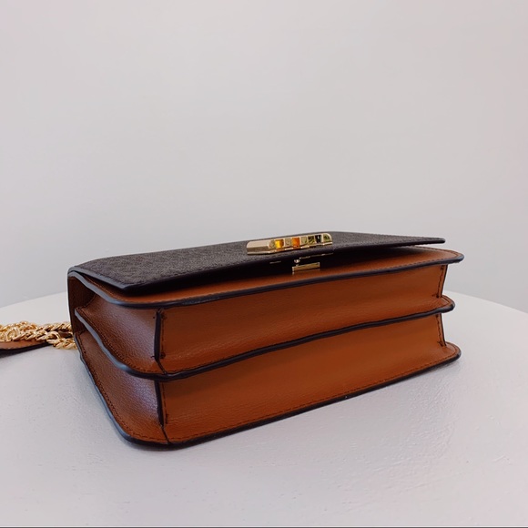 Michael Kors Mott Lg Chain Shoulder Leather Brown - Picture 10 of 14